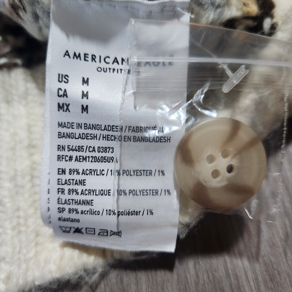 American Eagle Cream Knit V Neck Cardigan Medium - Picture 7 of 14